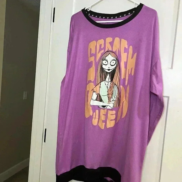 The Nightmare Before Christmas Scream Queen Shirt Size XLarge - Picture 1 of 8